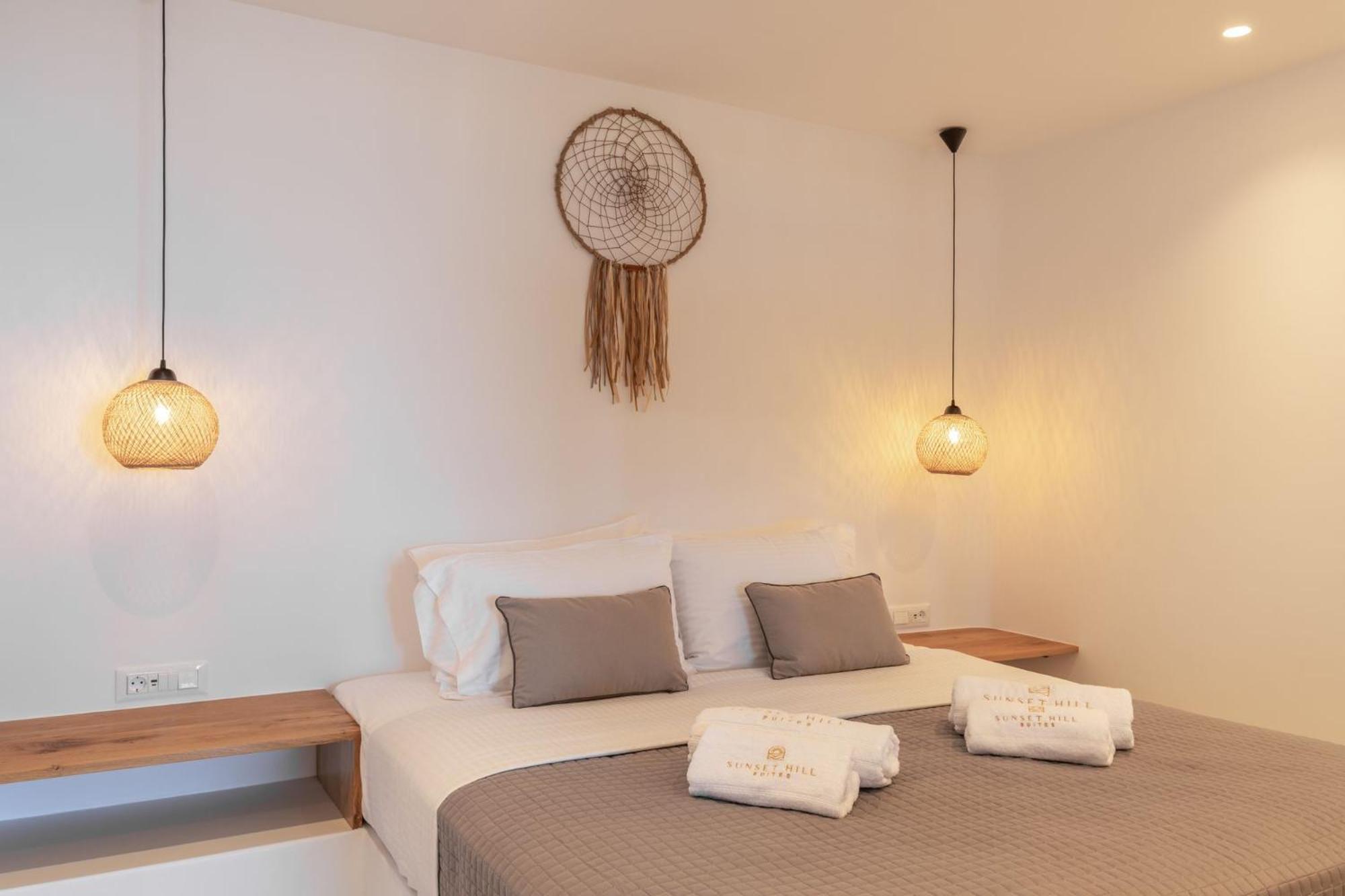 Sunset Hill Suites Mykonos Town Bagian luar foto