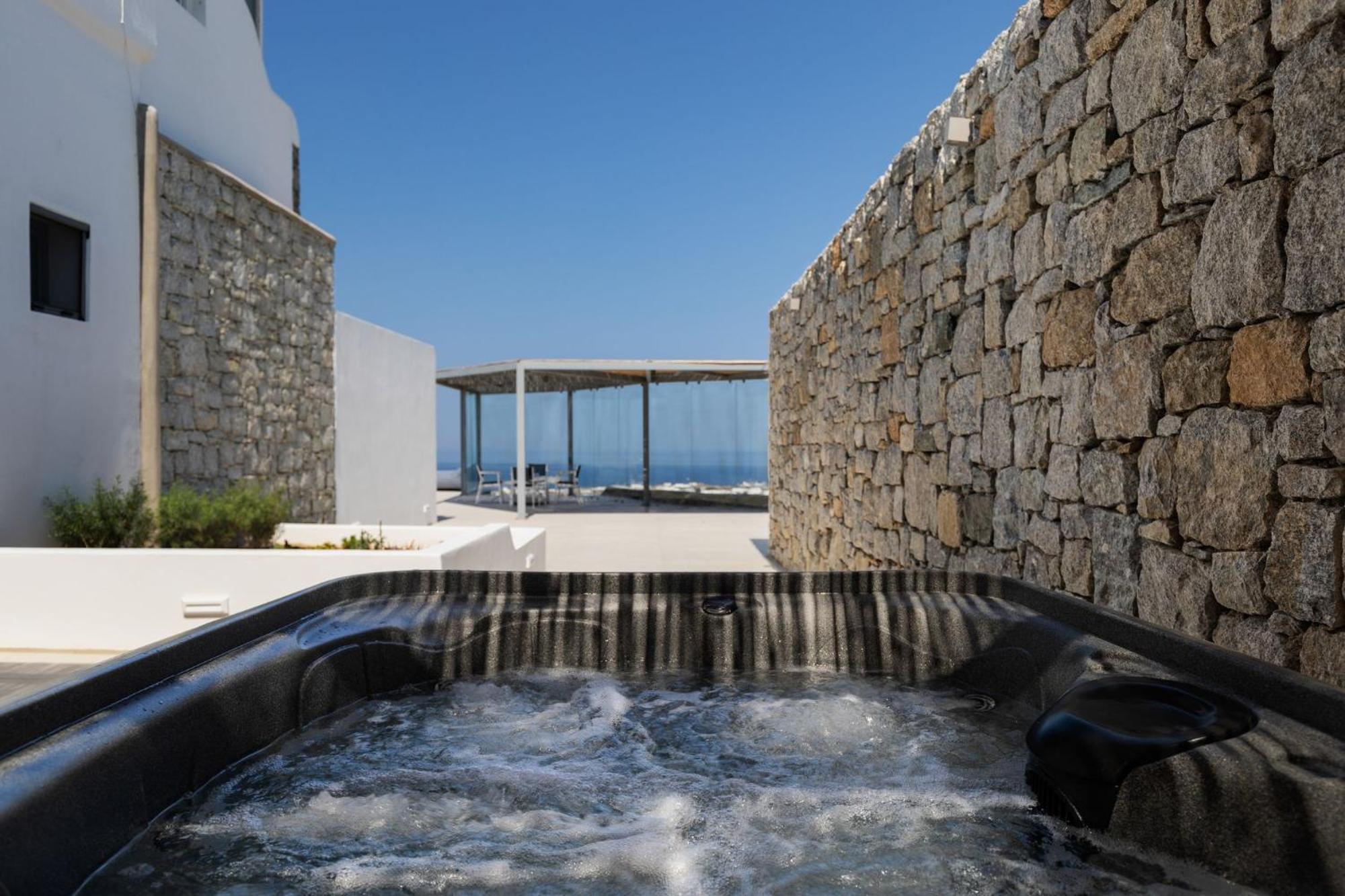 Sunset Hill Suites Mykonos Town Bagian luar foto