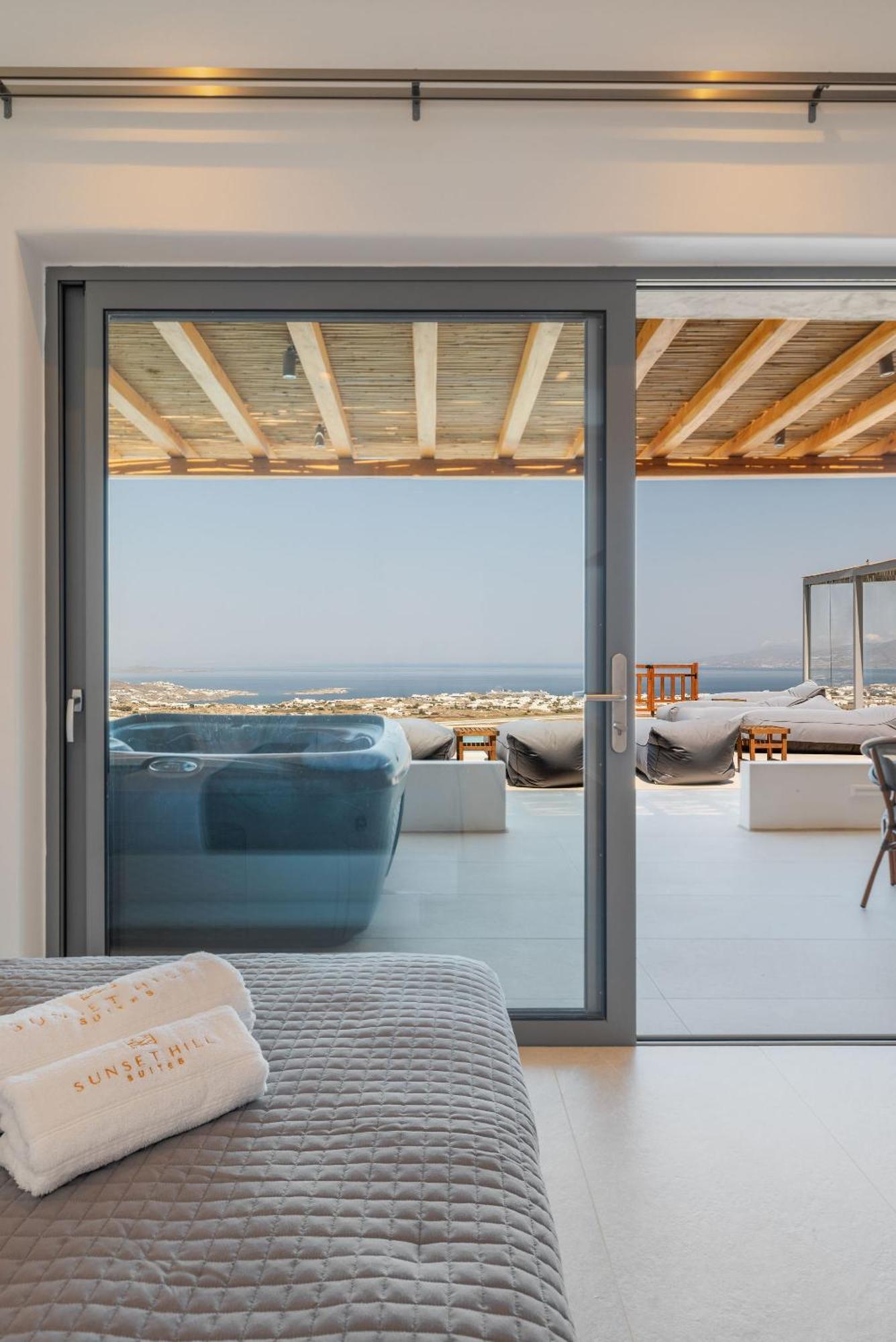Sunset Hill Suites Mykonos Town Bagian luar foto